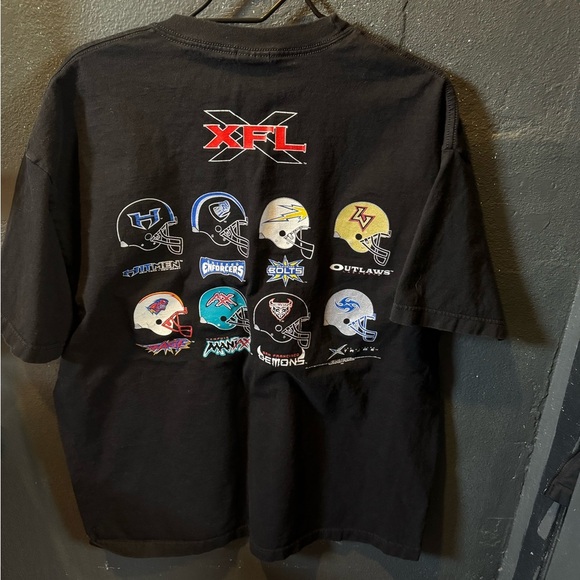 Men’s XFL Black and Red Team Helmet Short Sleeve Tee - Picture 4 of 4